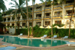 Hotel Bambolim Beach Resort - Goa