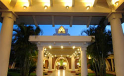 Hotel Ramada Carvela Beach Resort - Goa