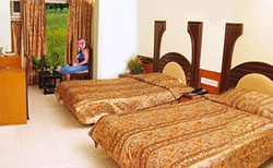 Hotel Bollywood Se Queen Beach Resort - Goa
